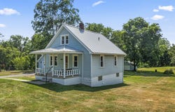 125 Hillfield Road, Auburn Hills, MI 48326