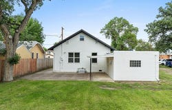 305 NW 5th Ave, Minot, ND 58703