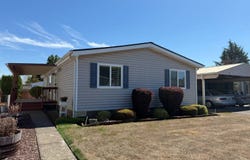 300 SE Lacreole Dr, Dallas, OR 97338