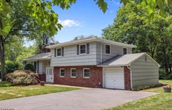 384 Van Emburgh Ave, Ridgewood Village, NJ 07450-2228