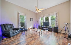 709 Veterans Memorial Dr, Texarkana, TX 75501