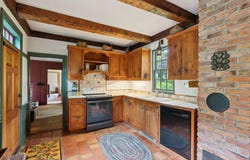 33 Center Street, Yarmouth, ME 04096
