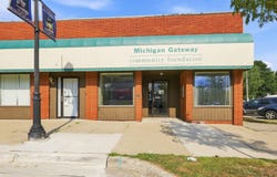 111 Days Avenue, Buchanan, MI 49107