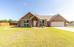 25043 DoeCreek Trail, Purcell, OK 73080