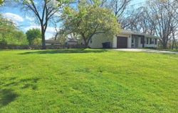 227 Juneway Terrace, Lake Bluff, IL 60044