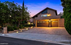 11075 Oso Avenue, Chatsworth, CA 91311