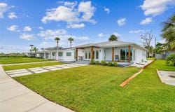 315 S SPRING BOULEVARD, TARPON SPRINGS, FL 34689