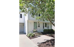 555 Meadoway Park, Worthington, OH 43085