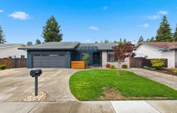 900 Hudis Street, Rohnert Park, CA 94928