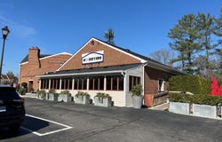 1000 MANNING ST, GREAT FALLS, VA 22066