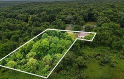 155 4th Street, Plainwell, MI 49080