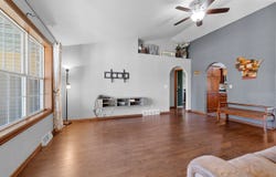 2182 W MELCORN Circle, DE PERE, WI 54115-7120