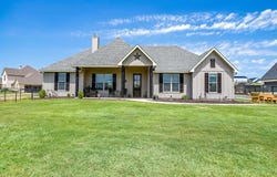 110 War Wagon Circle, Millsap, TX 76066