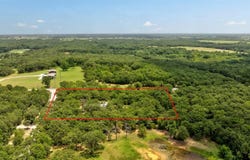 2214 Hawkins Road, Whitesboro, TX 76273