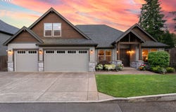 11712 NW 15TH AVE, Vancouver, WA 98685