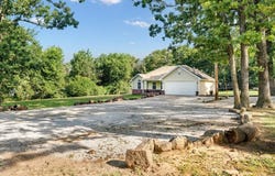 18336  E Holt  RD, Lincoln, AR 72744