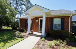 717 Chancery Lane, Aberdeen, NC 28315