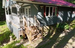 10 Blue Bird Drive, Lake Luzerne, NY 12846