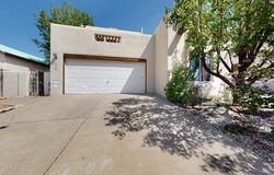3244 La Paz, Santa Fe, NM 87507