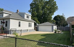 917 Augusta St, Racine, WI 53402