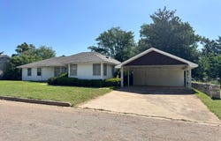 608 S Wall Street, Shamrock, TX 79097