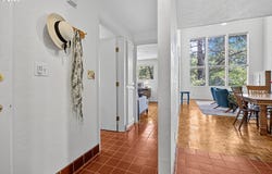 4427 Fox Hollow RD, Eugene, OR 97405