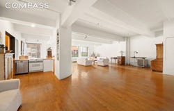 347 W 39th Street, New York, NY 10018