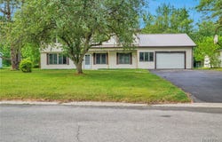 4357 Sunset Court, Lockport Town, NY 14094