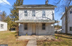 203 COCHRAN STREET, COCHRANVILLE, PA 19330