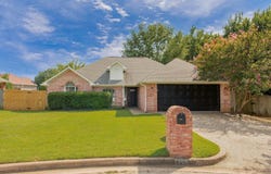 1309 Lakeside Ct., Lindale, TX 75771