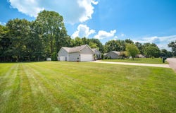 69823 Knottingham Lane, Edwardsburg, MI 49112