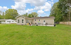 6530 S Jackson Road, Jackson, MI 49201