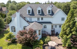 150 CAMBRONNE CIR, BLUE BELL, PA 19422