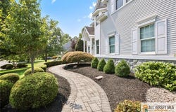 16 Cummings Road, South Brunswick, NJ 08852