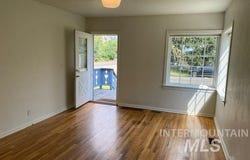 12 W Elm Street, Hailey, ID 83333