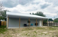 203 E 4th St, Paxton, NE 69155