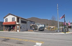 439 Main St, Rainelle, WV 25962