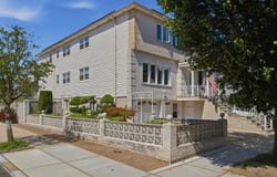 1 GREGG LANE, Bayonne, NJ 07002