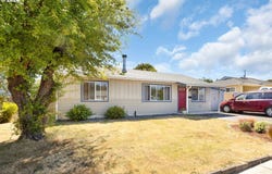 1669 HAYES ST, North Bend, OR 97459
