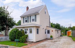 48 MECHANIC STREET, BRIDGEPORT, NJ 08014