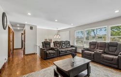 774 Polynesian Drive, Des Plaines, IL 60016