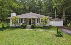 2726 Pocono Circle, Bartonsville, PA 18321