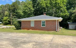 62 North Avenue, Cleveland, GA 30528