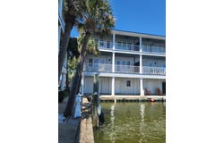 413 Admiral Craik Dr, Grand Isle, LA 70358