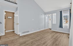 823 BARLOW Street, PHILADELPHIA, PA 19116