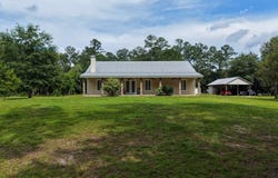 25296 97th Dr, O'Brien, FL 32071