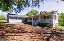 2077 Elberton, Hartwell, GA 30643