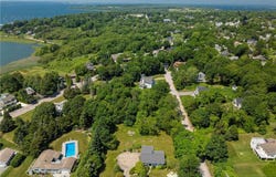 152 Hamilton Avenue, Jamestown, RI 02835