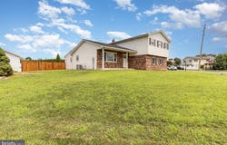 929 SYCAMORE LANE, LEBANON, PA 17046
