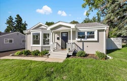 218 S Morgan Avenue, Wheaton, IL 60187
